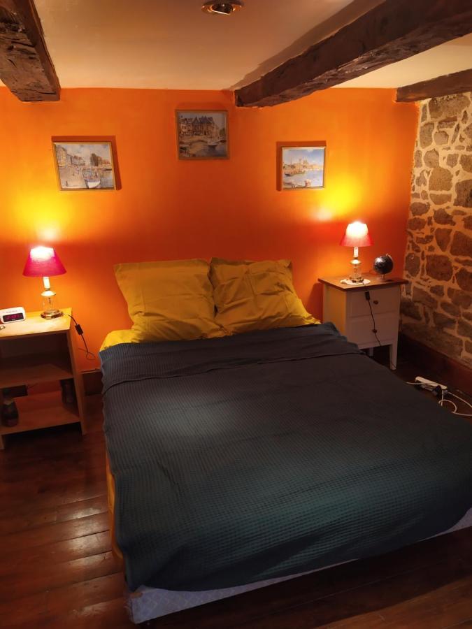 Maison En Granit Bleue Lanhelin Exterior foto